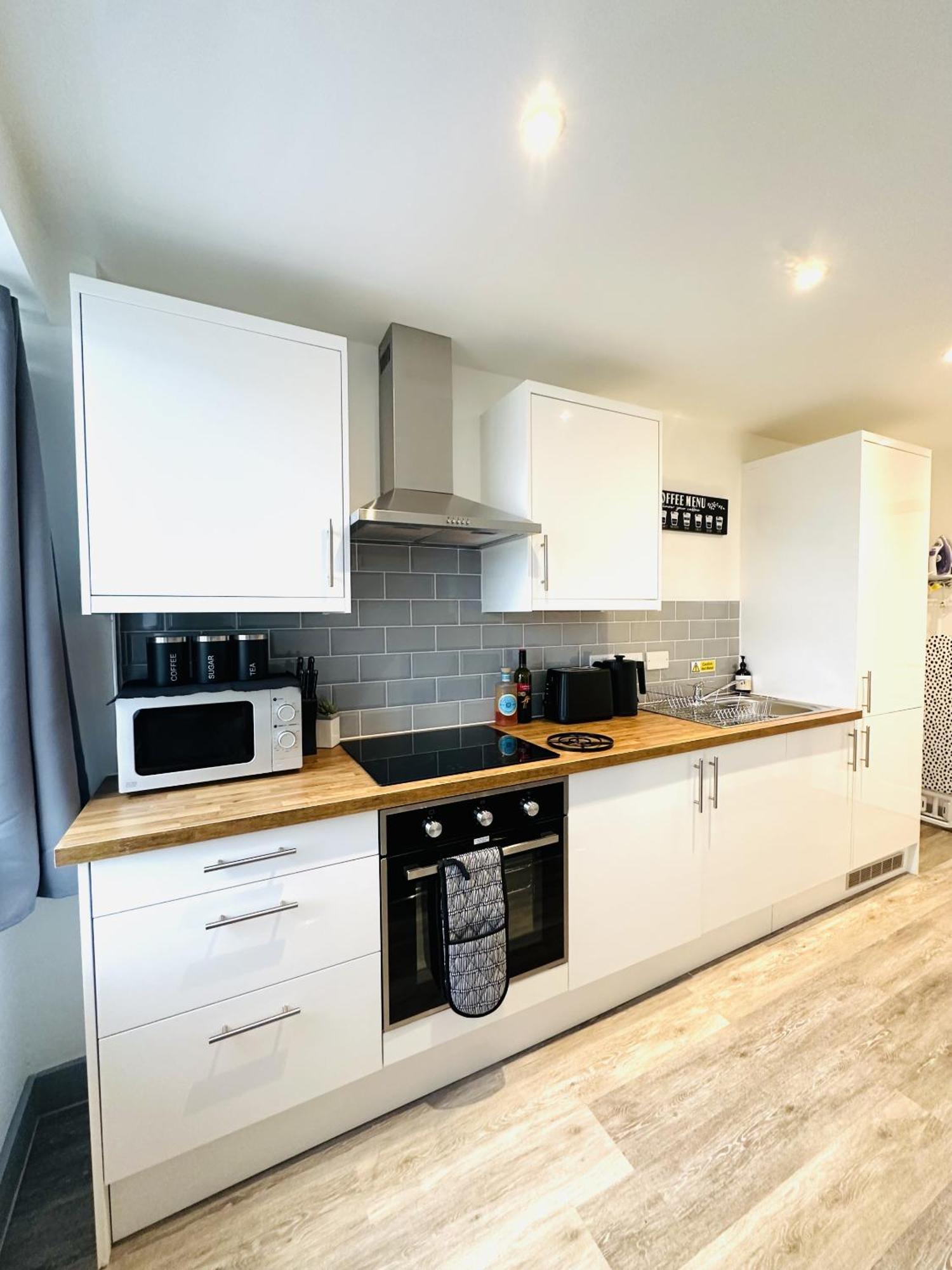 301 Grosvenor House Apartment Wakefield Bagian luar foto