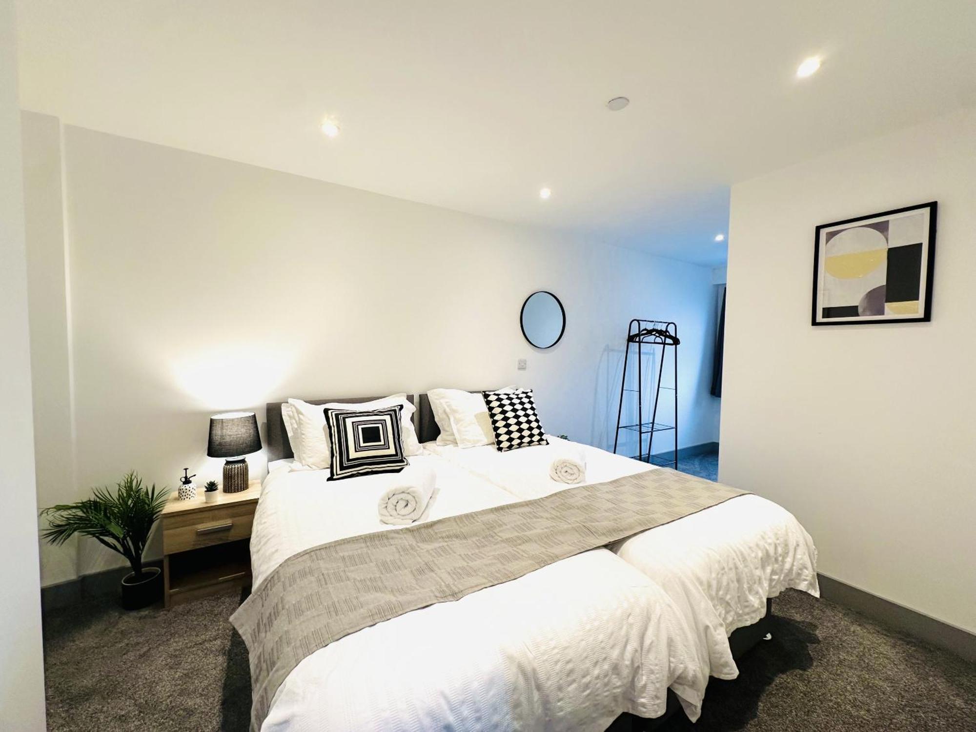 301 Grosvenor House Apartment Wakefield Bagian luar foto