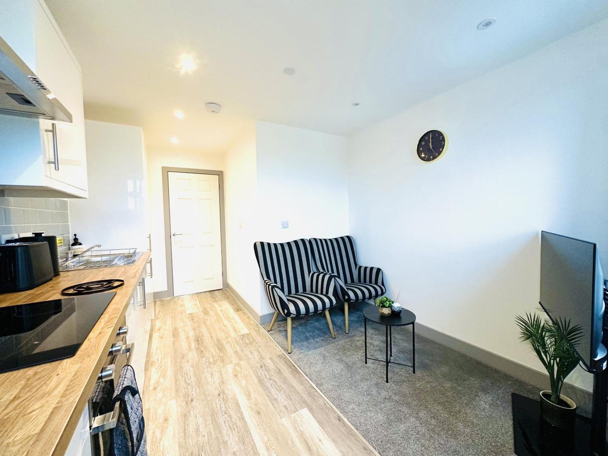 301 Grosvenor House Apartment Wakefield Bagian luar foto