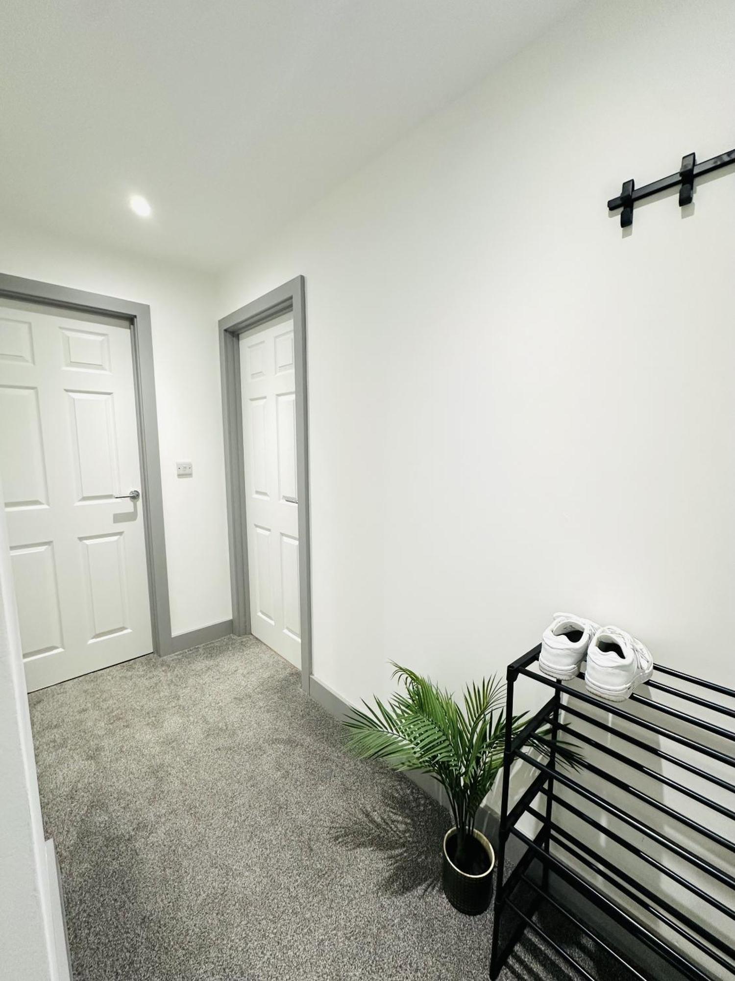 301 Grosvenor House Apartment Wakefield Bagian luar foto